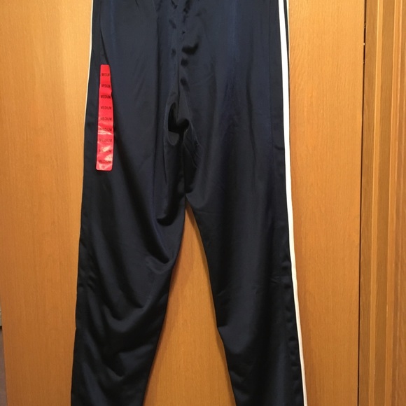 BNWT Adidas Game Day Pant, Mens Medium, Navy/White - Picture 6 of 7